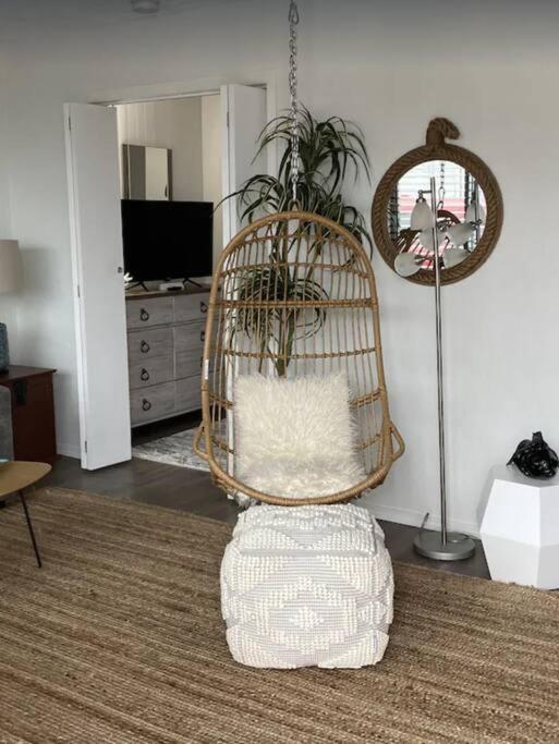Condo By The Sea 링컨시티 외부 사진